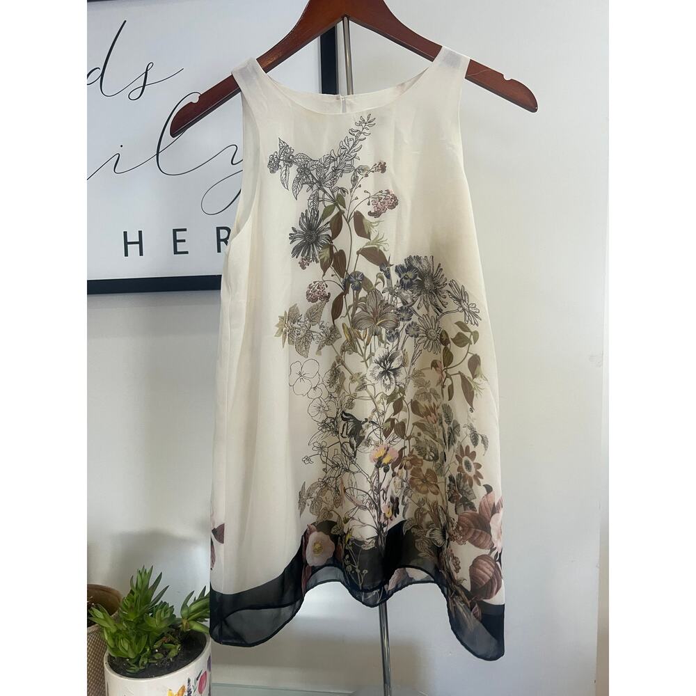 ✨ Max Studio Sleeveless Floral Blouse – Size XS